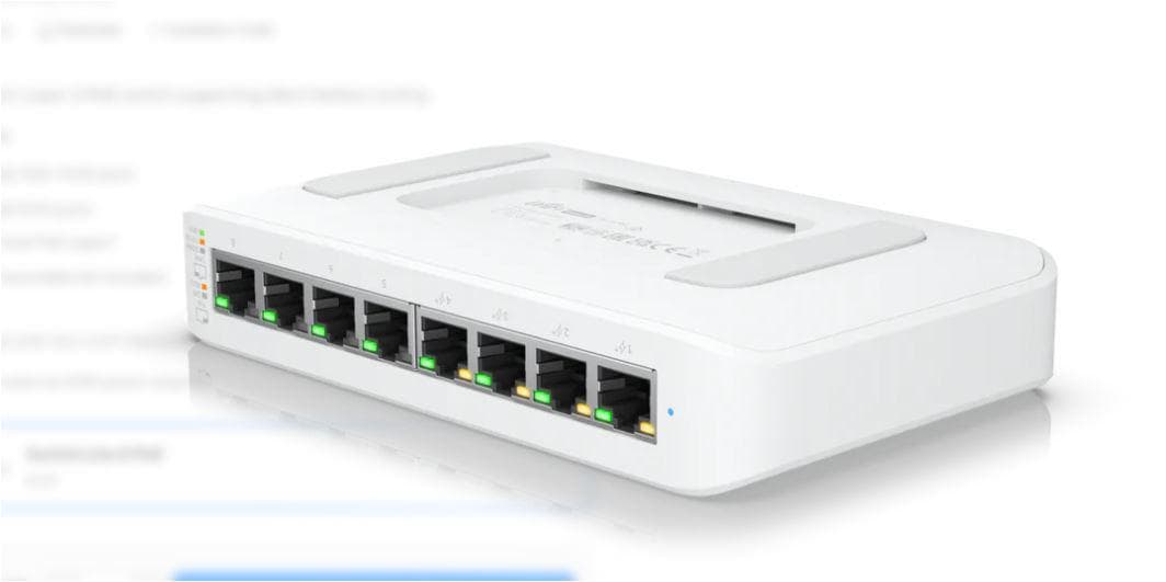 Ubiquiti UniFi 8 port switch, USW-LITE-8-POE, 8 x 10/100/1000 Mbe - 3