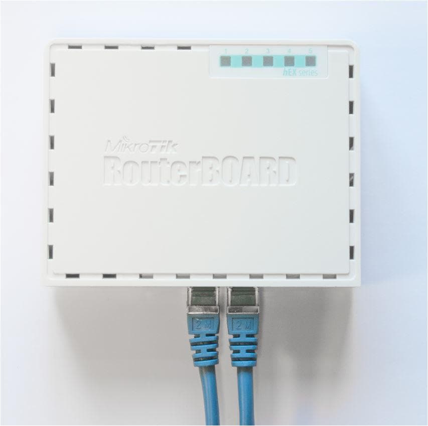MIKROTIK 5-PORT GIGABIT ETHERNET ROUTER, RB750GR3, 5*10/100/1000Ethernet ports, CPU nominal - 4